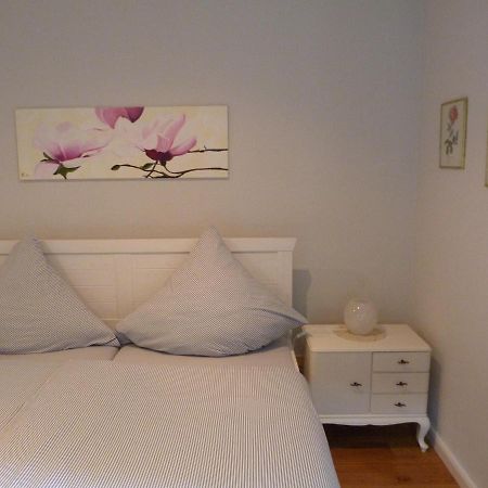 Gaestezimmer Am Huestert 아데나우 외부 사진