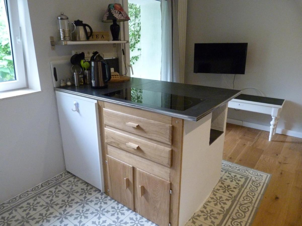 Gaestezimmer Am Huestert 아데나우 외부 사진