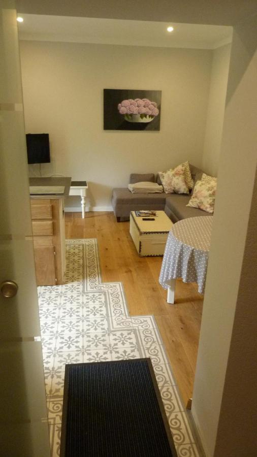Gaestezimmer Am Huestert 아데나우 외부 사진